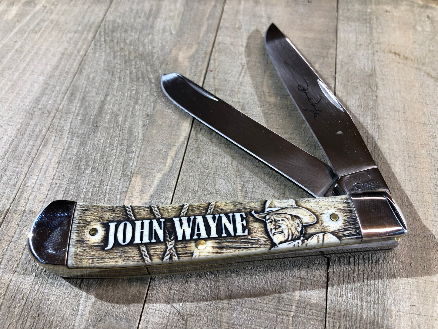 Case John Wayne Trapper